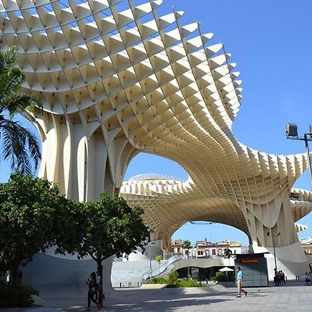 Piso Sevilla Gelves Eksteriør billede